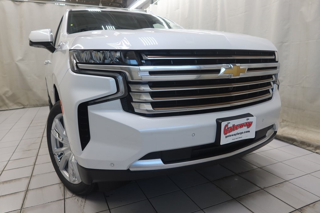 Used 2024 Chevrolet Tahoe High Country with VIN 1GNSKTKL5RR184945 for sale in Fargo, ND