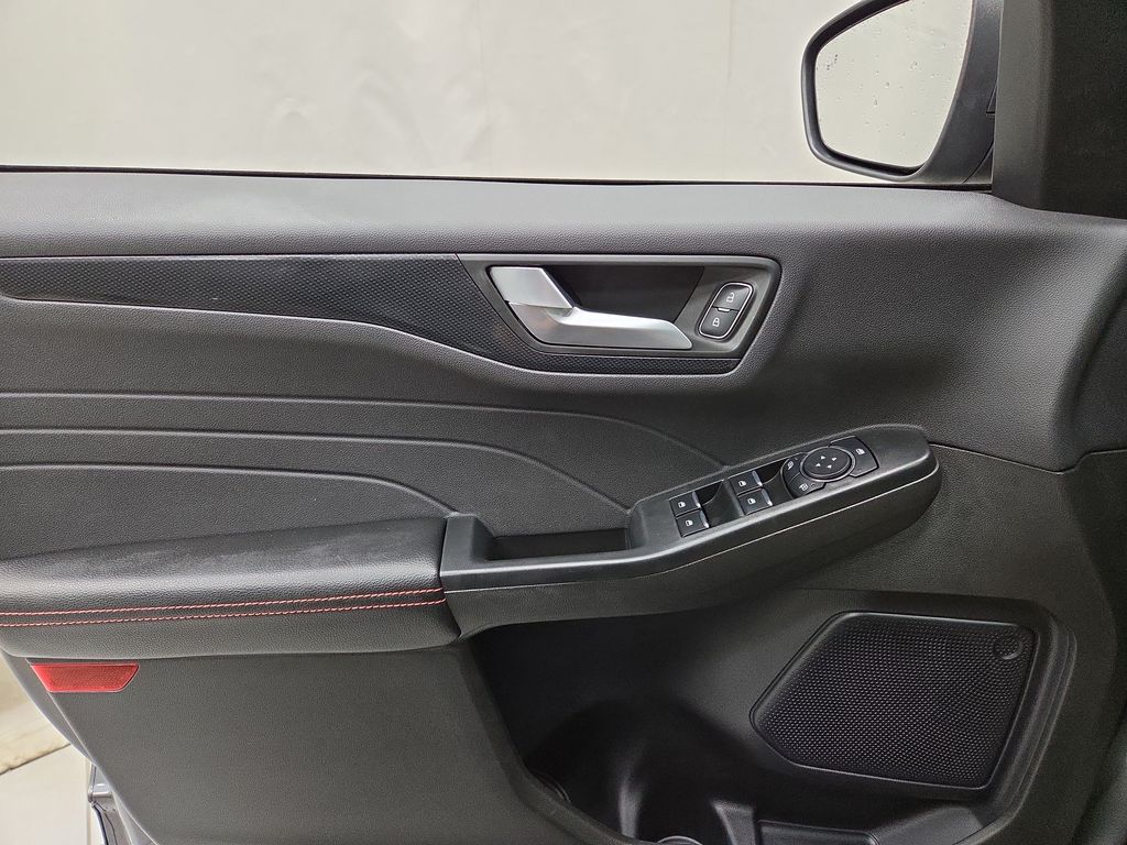 2024 Ford Escape ST-Line - Photo 19