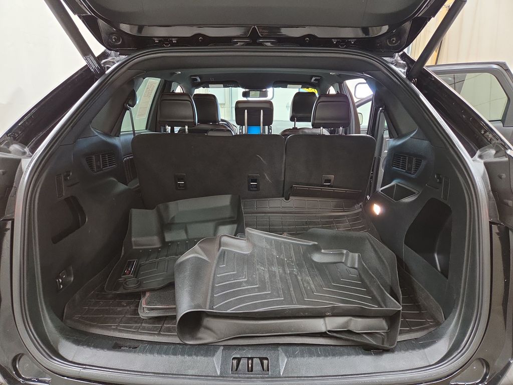 2021 Ford Edge ST-Line - Photo 9