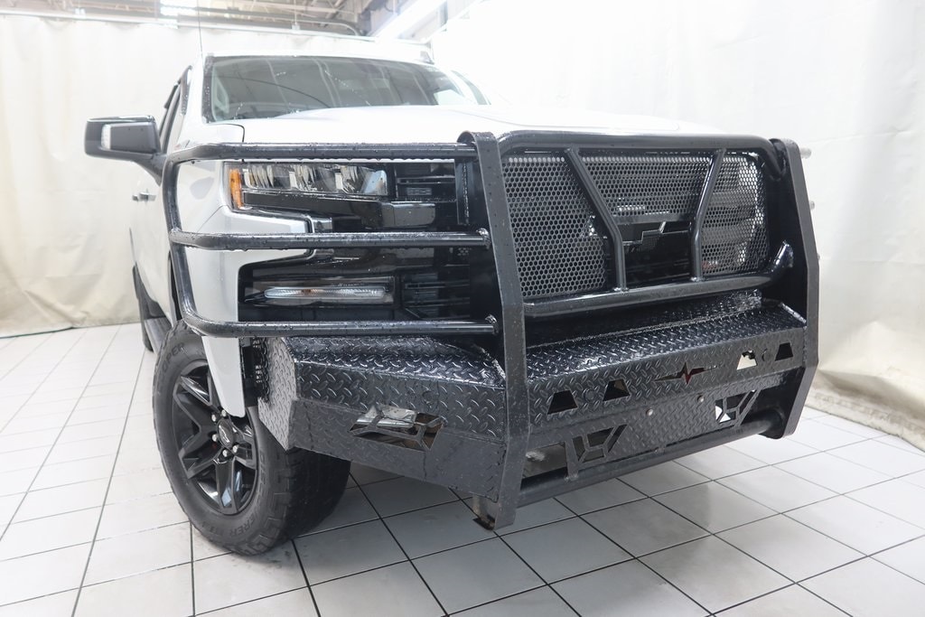 Used 2019 Chevrolet Silverado 1500 LT Trail Boss with VIN 3GCPYFED8KG161314 for sale in Fargo, ND