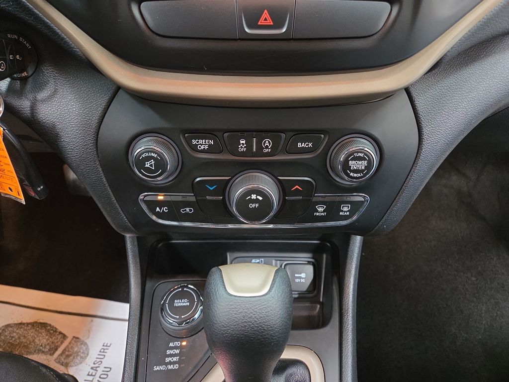 2015 Jeep Cherokee Latitude - Photo 15
