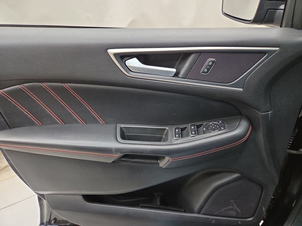 2021 Ford Edge ST-Line - Photo 20