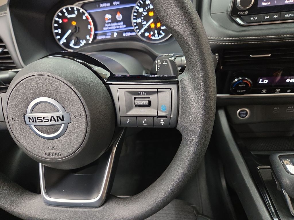 2021 Nissan Rogue SV - Photo 17