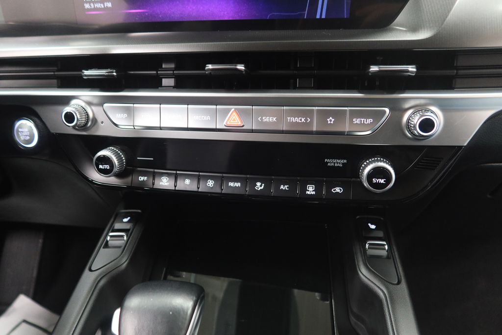 2025 Kia Telluride S - Photo 18