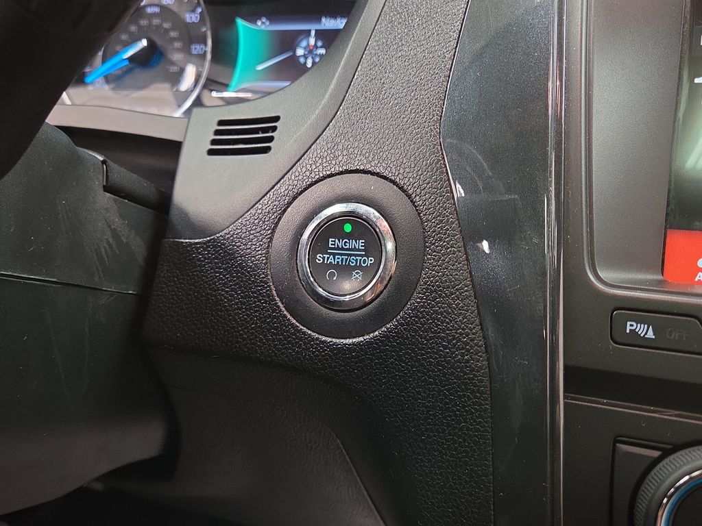 2018 Ford Explorer XLT - Photo 17