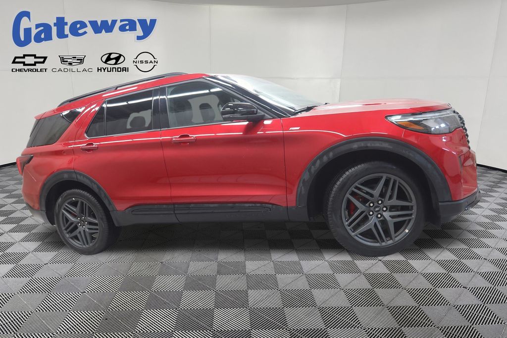 2025 Ford Explorer ST-LINE 4WD (PL535)'s photo