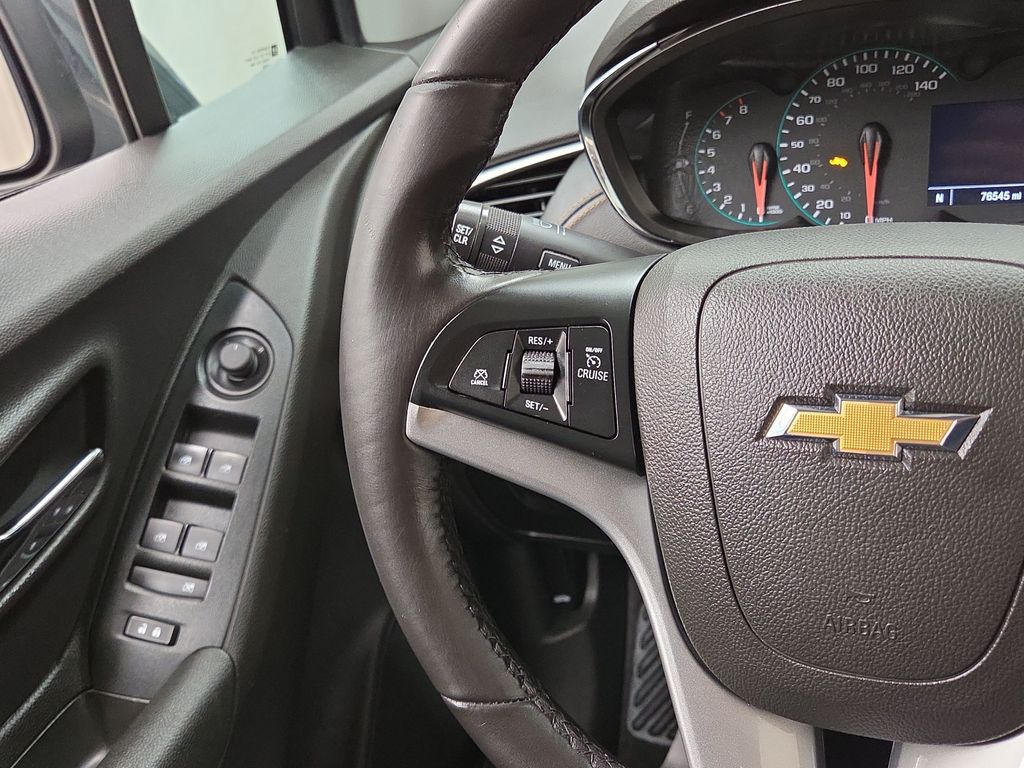 2019 Chevrolet Trax LT - Photo 18