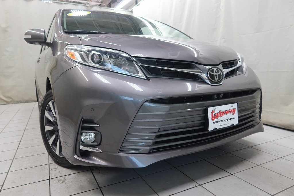 Used 2020 Toyota Sienna Limited with VIN 5TDDZ3DC7LS240712 for sale in Fargo, ND