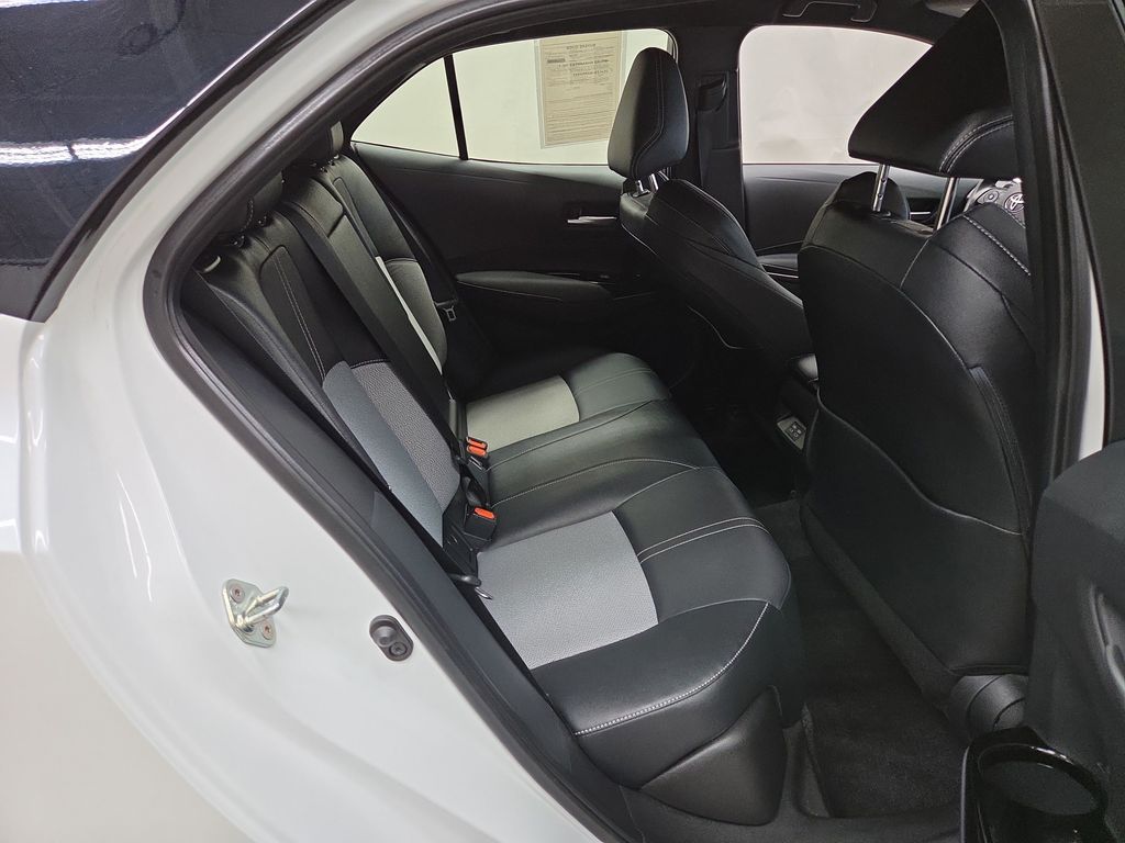 2024 Toyota Corolla Hatchback XSE - Photo 11