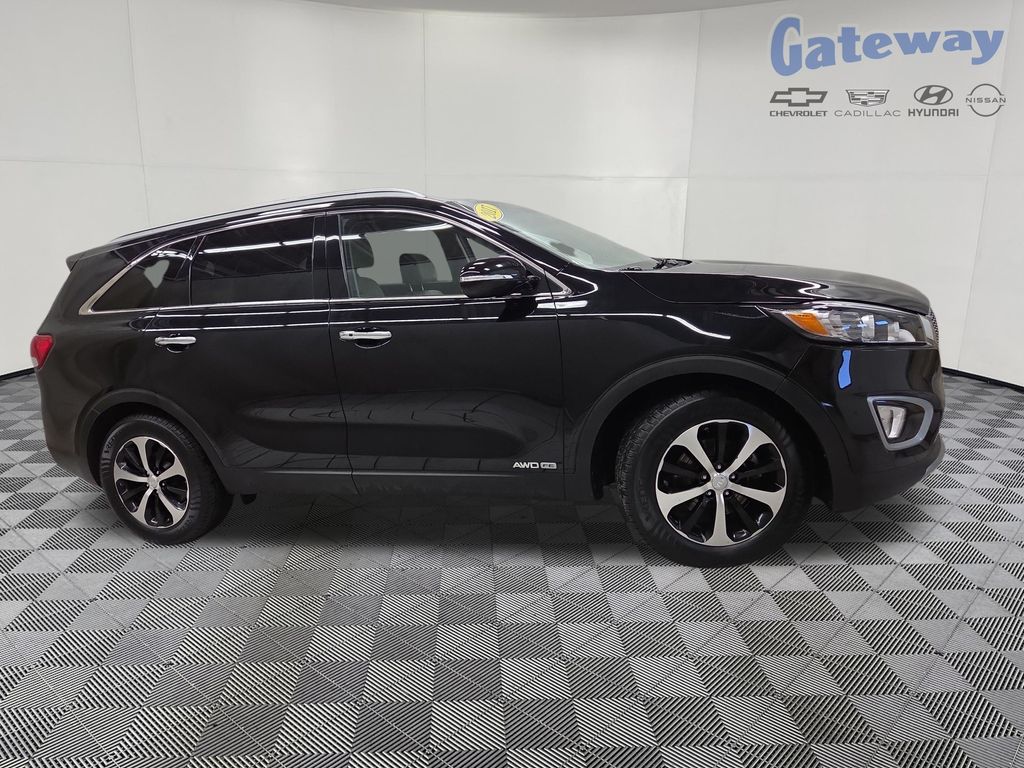2017 Kia Sorento EX V6 AT 4WD's photo