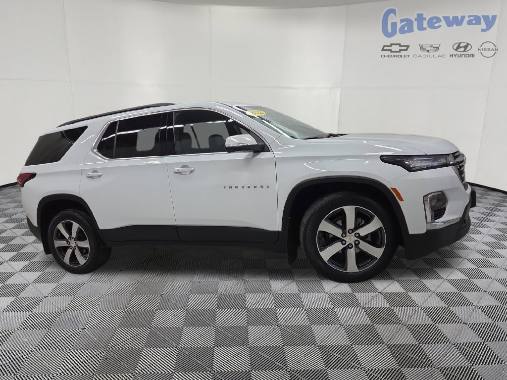 Used 2022 Chevrolet Traverse LT Leather SUV
