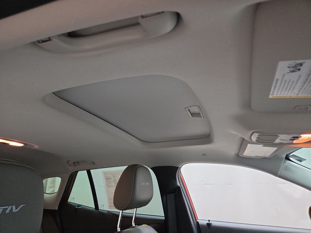 2024 Chevrolet Trax Activ - Photo 13