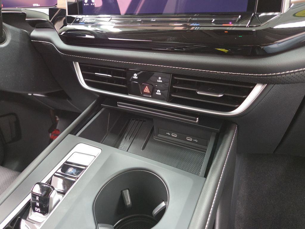 2026 Volkswagen Atlas SE - Photo 15