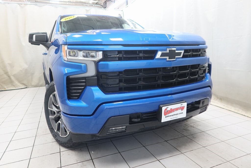 2022 Chevrolet Silverado 1500 RST photo 2
