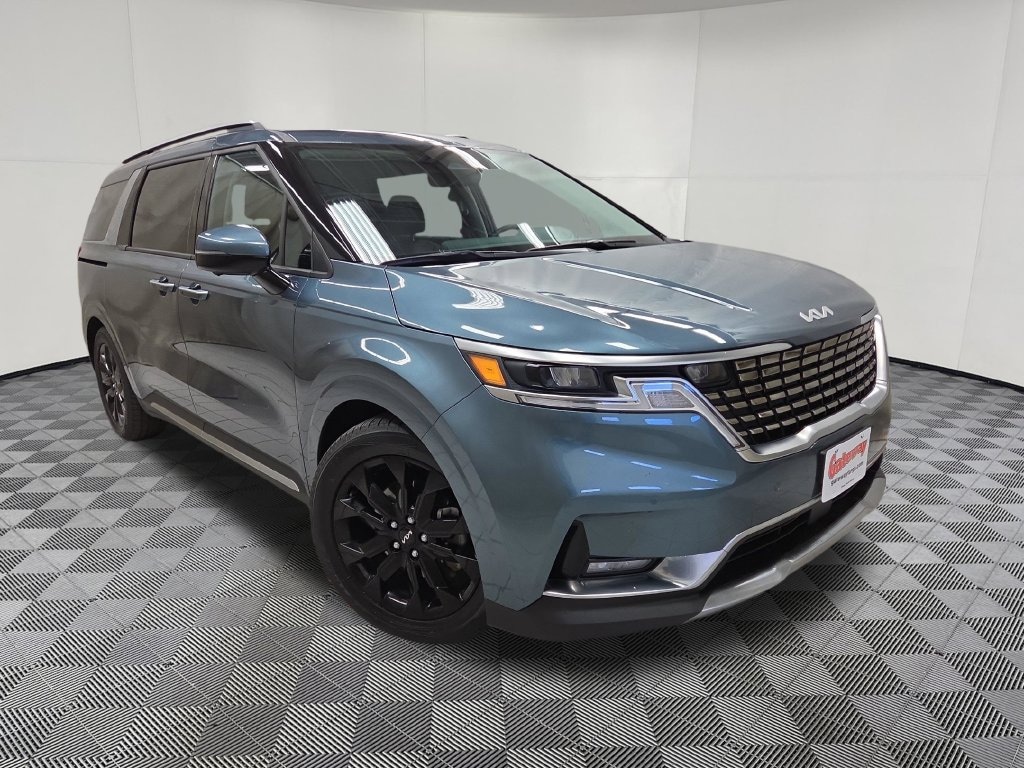 Used 2022 Kia Carnival SX MPV