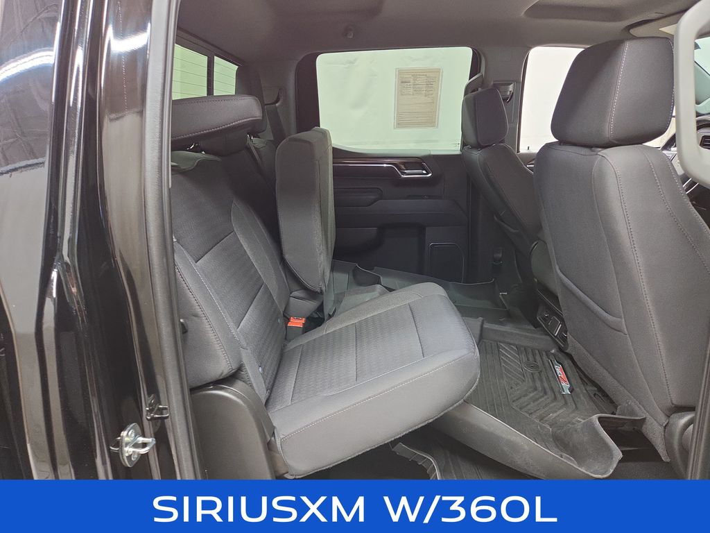 2022 Chevrolet Silverado 1500 LT - Photo 11