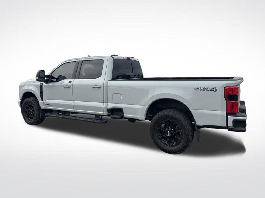 Used 2025 Ford F-350 XLT Truck Crew Cab