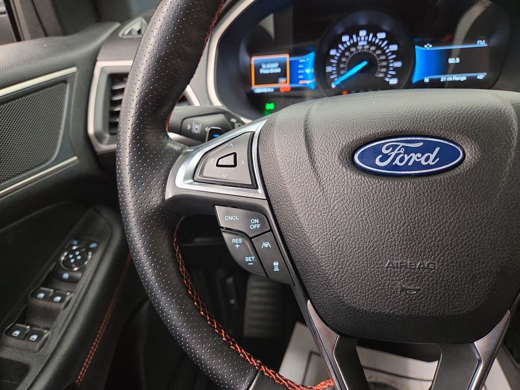 2021 Ford Edge ST-Line - Photo 19