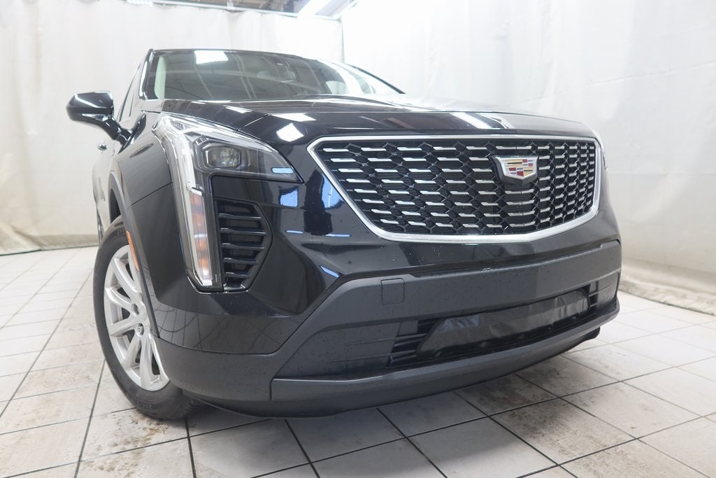 Used 2019 Cadillac XT4 Luxury with VIN 1GYFZBR48KF162048 for sale in Fargo, ND
