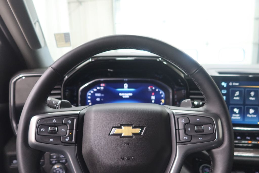 2025 Chevrolet Silverado 1500 LTZ - Photo 18