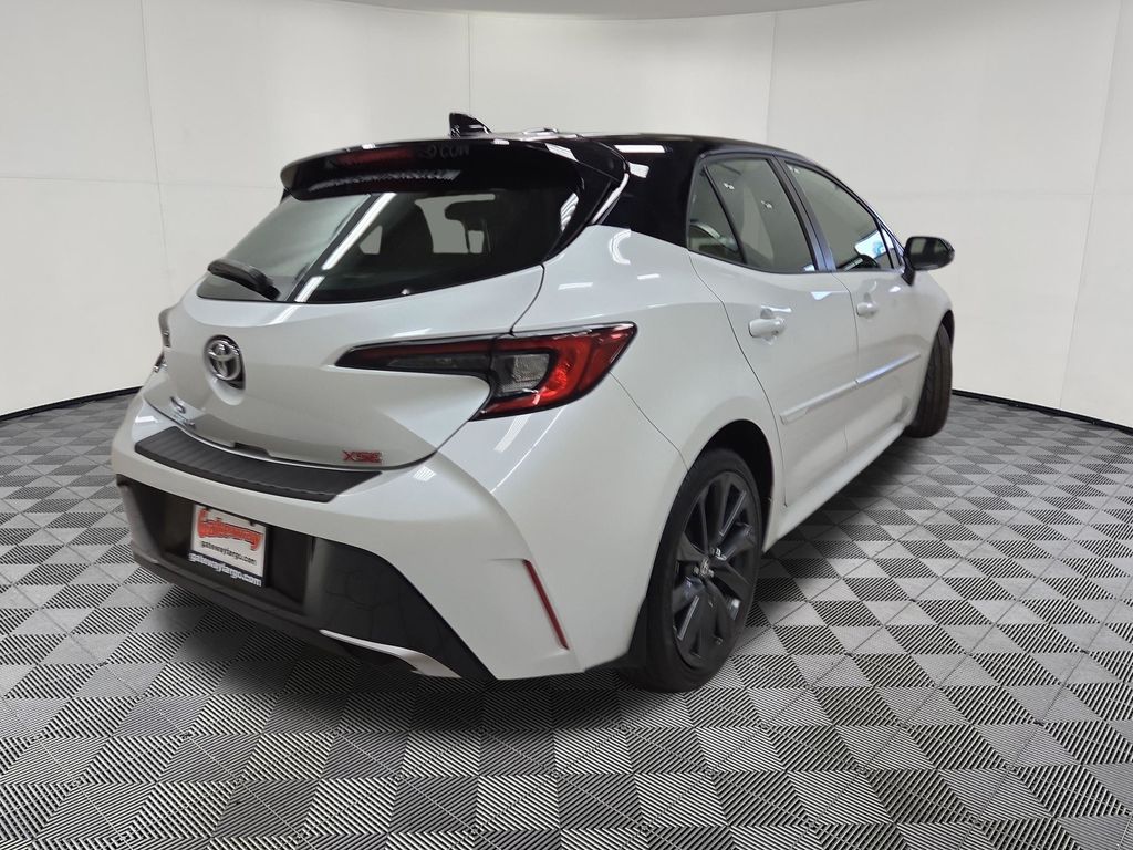 2024 Toyota Corolla Hatchback XSE - Photo 4