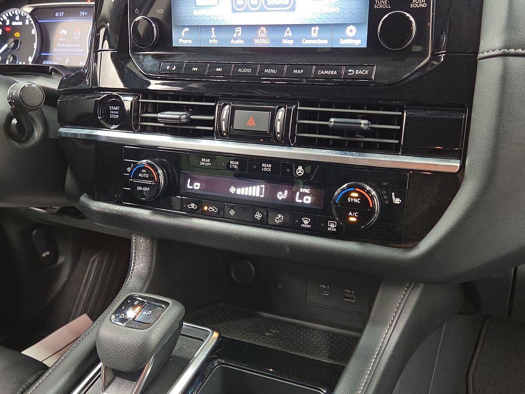 2025 Nissan Pathfinder SL - Photo 16