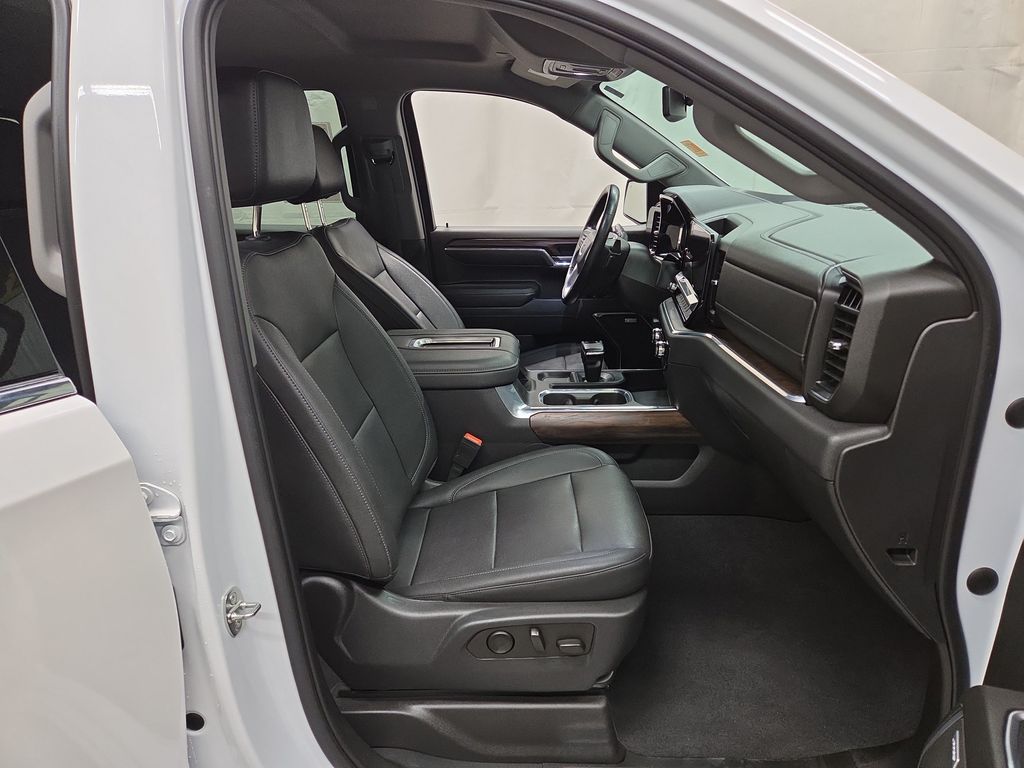 2022 GMC Sierra 1500 SLT - Photo 11
