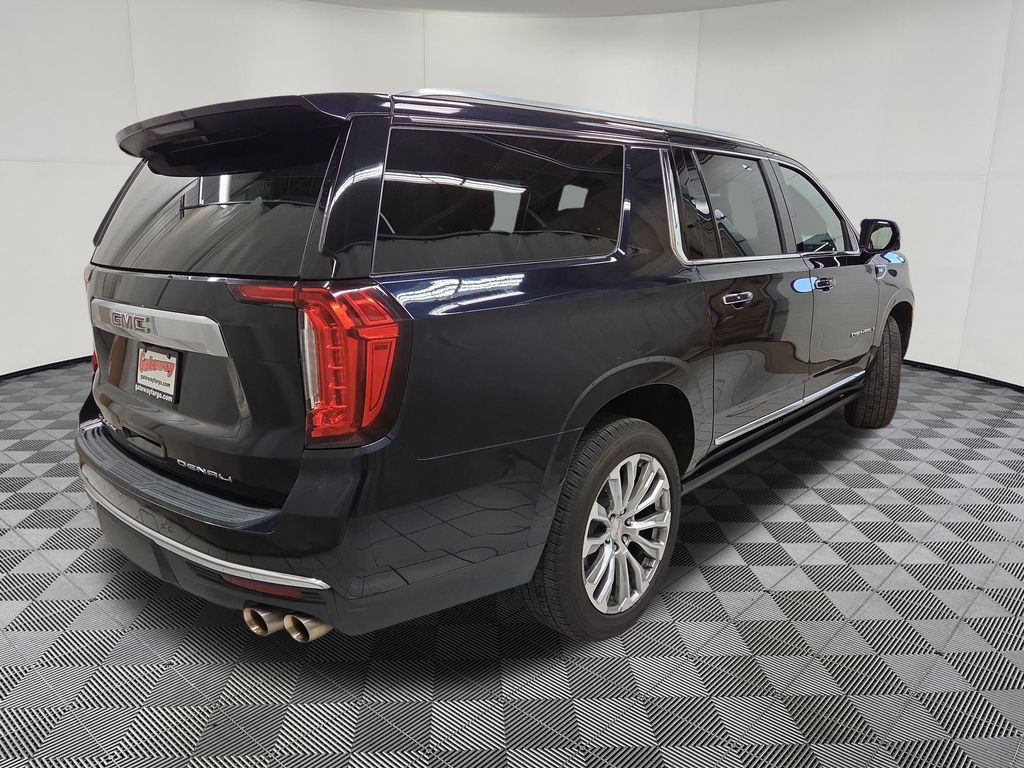 2023 GMC Yukon XL Denali - Photo 8