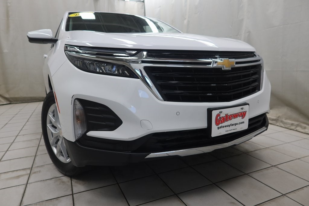 Used 2022 Chevrolet Equinox LT with VIN 3GNAXTEV2NL134113 for sale in Fargo, ND