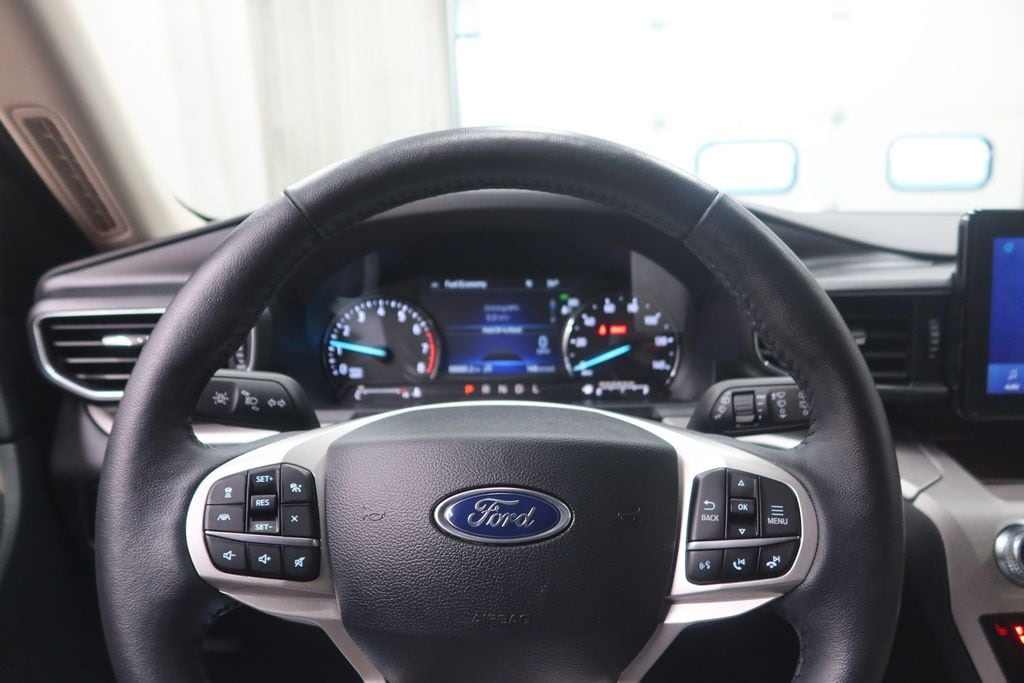 2023 Ford Explorer XLT - Photo 18