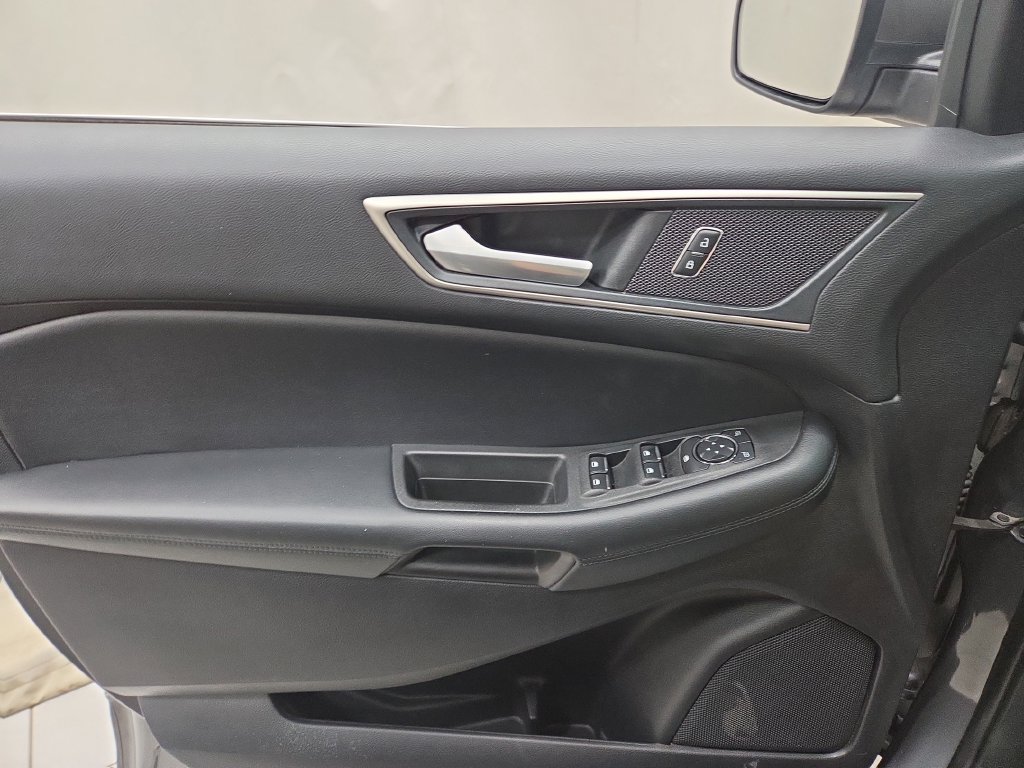 2022 Ford Edge SEL - Photo 21