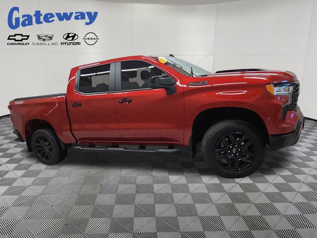 2025 Chevrolet Silverado 1500 LT Trail Boss 4X4 Crew Cab Short Box's photo