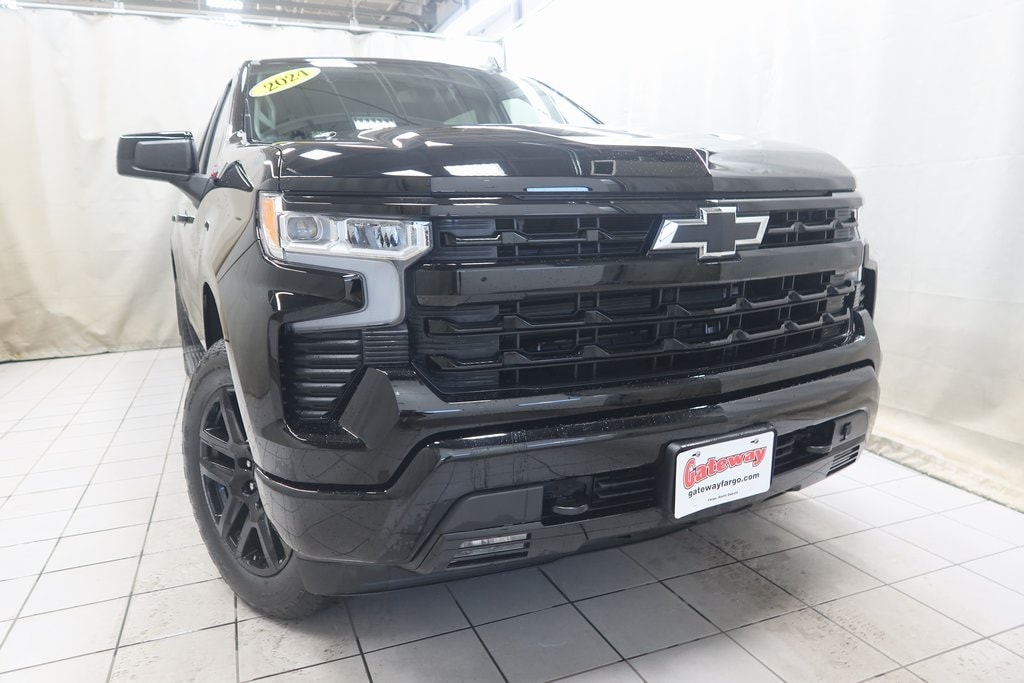 Used 2024 Chevrolet Silverado 1500 RST with VIN 1GCUDEE88RZ404609 for sale in Fargo, ND