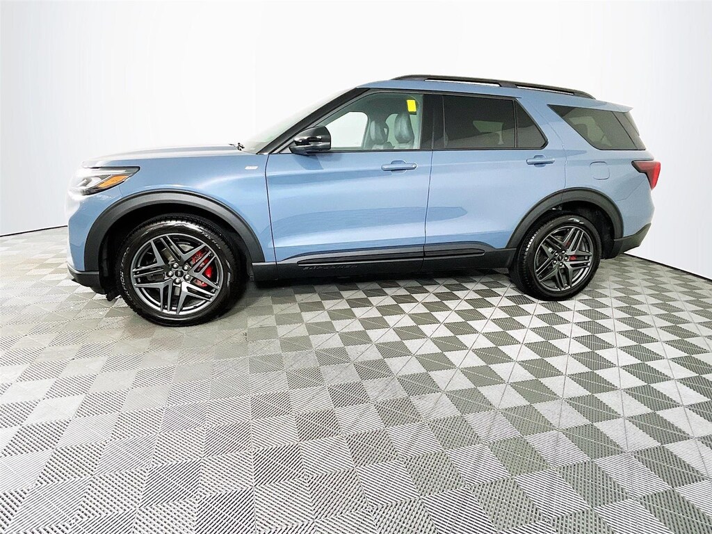 Used 2025 Ford Explorer ST-Line SUV