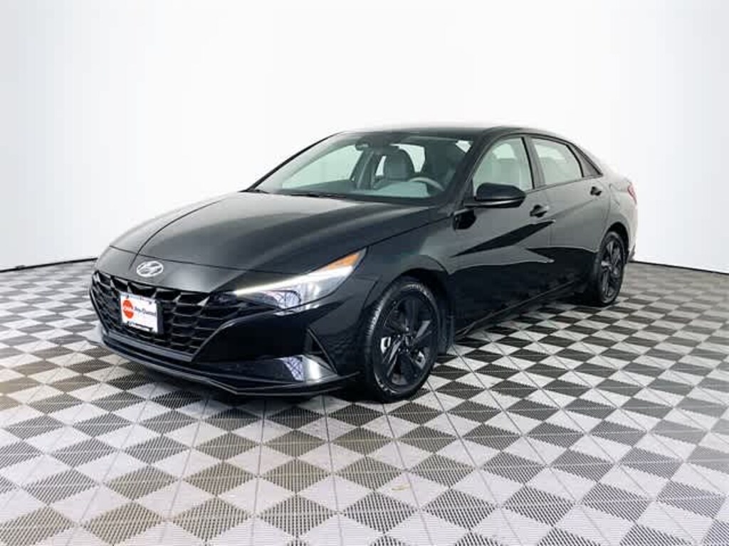 Certified 2023 Hyundai Elantra SEL IVT