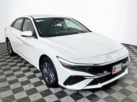 2025 Hyundai Elantra Hybrid Blue Sedan