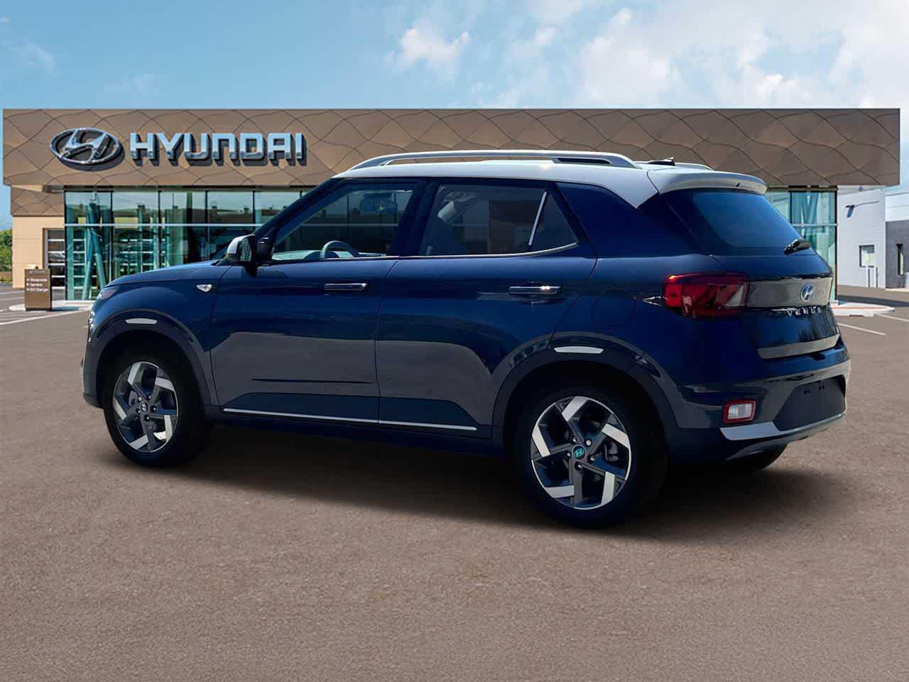 2025 Hyundai Venue Limited photo 3