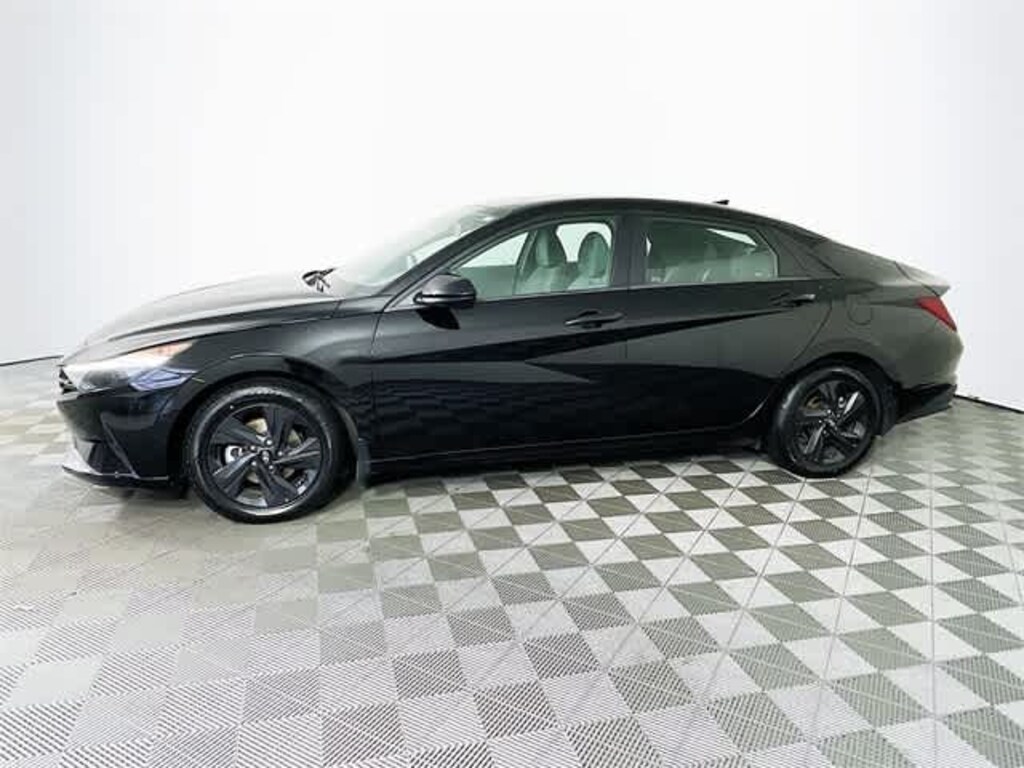 Certified 2023 Hyundai Elantra SEL IVT