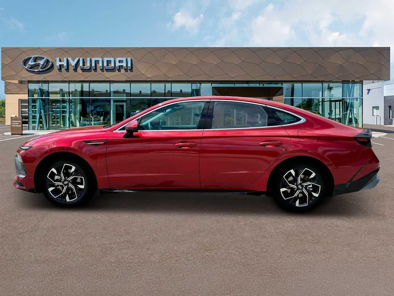 2025 Hyundai Sonata SEL photo 3