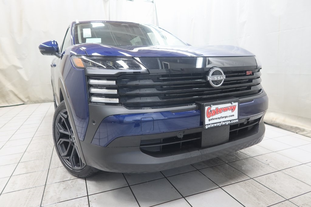 New 2025 Nissan Kicks SR SUV