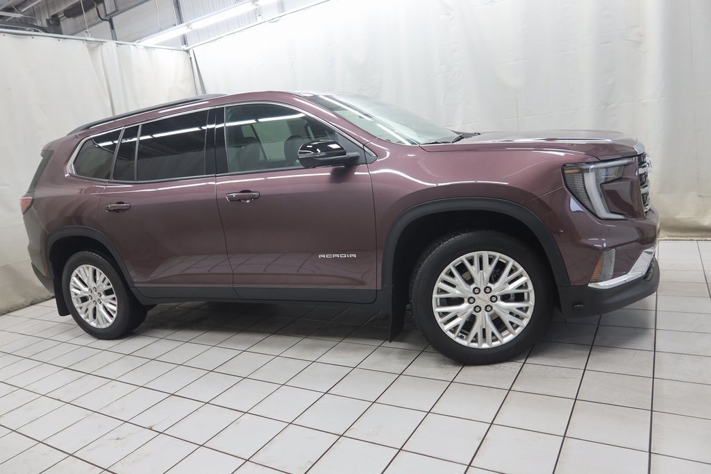 2024 GMC Acadia Elevation's photo