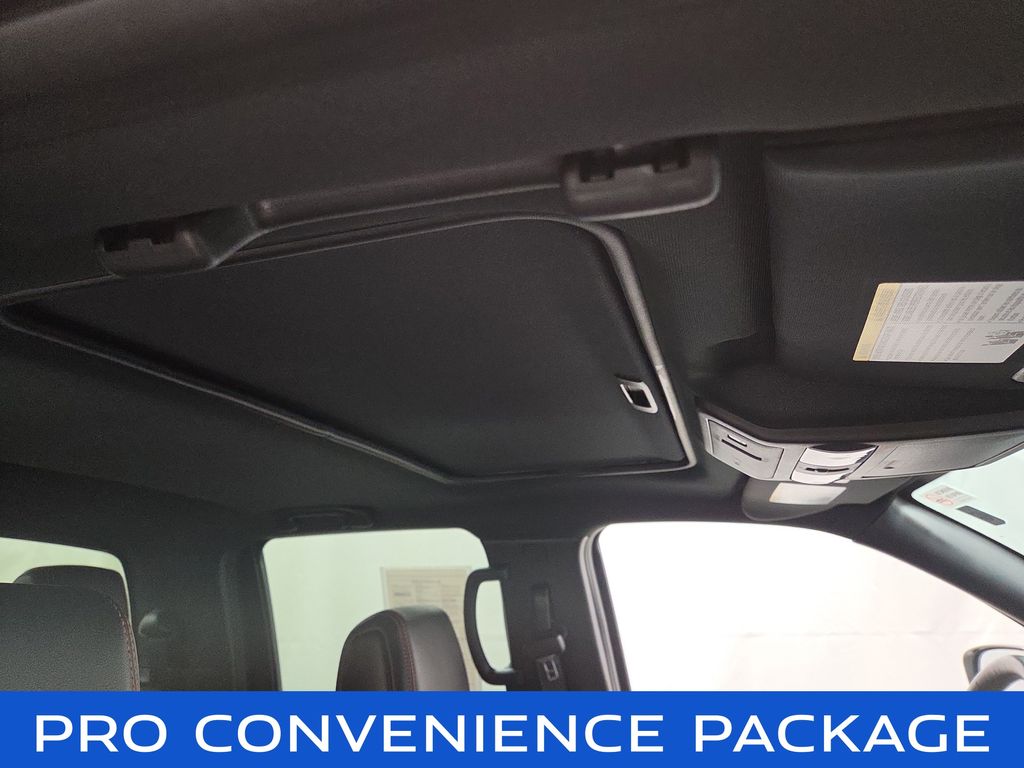 2025 Nissan Frontier PRO-4X - Photo 12
