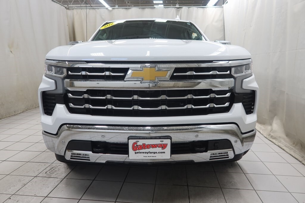 2023 Chevrolet Silverado 1500 LTZ photo 4