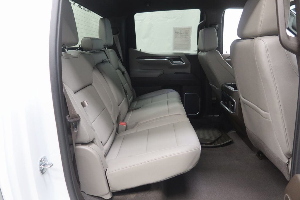 2023 Chevrolet Silverado 1500 LTZ - Photo 11
