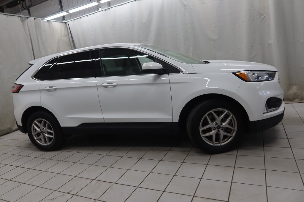 Used 2021 Ford Edge  SUV