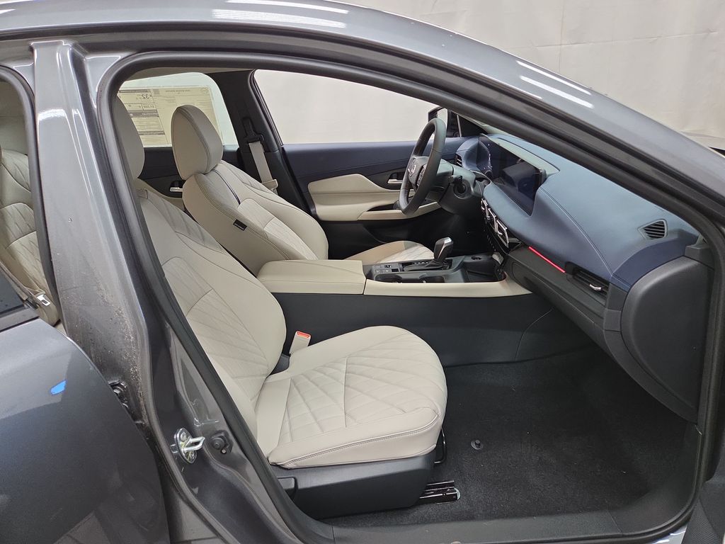 2026 Nissan Sentra SL - Photo 10