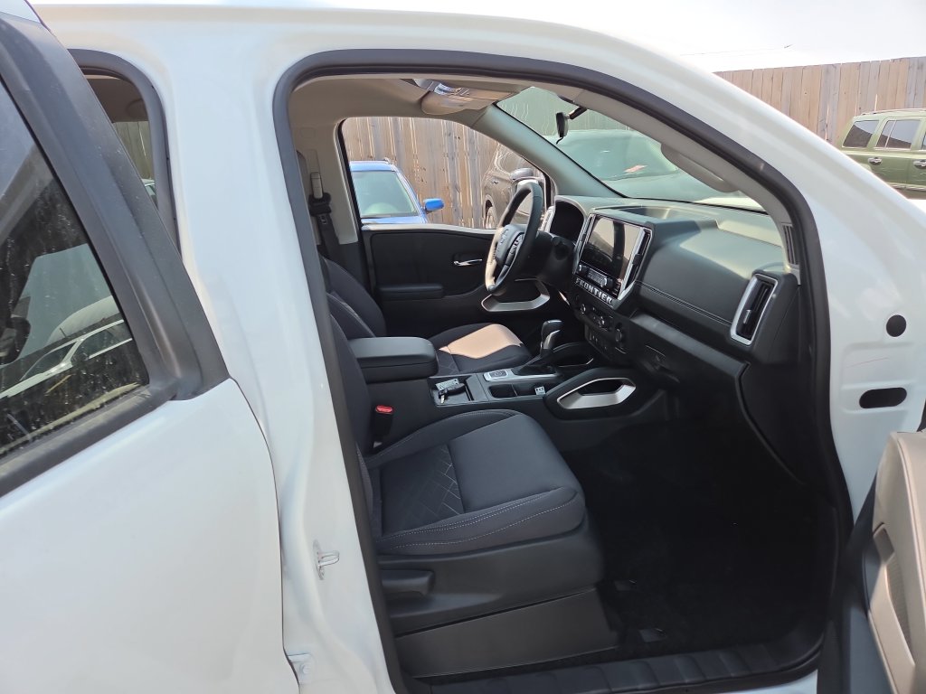 2026 Nissan Frontier SV - Photo 10