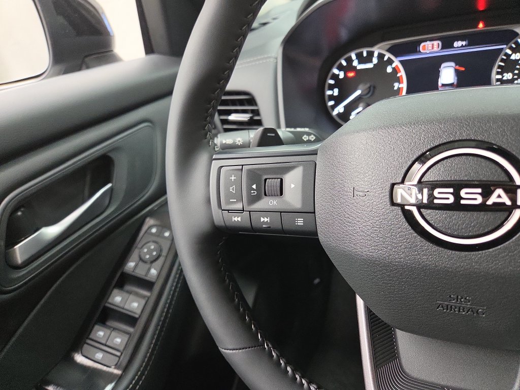 2026 Nissan Rogue Dark Armor - Photo 16