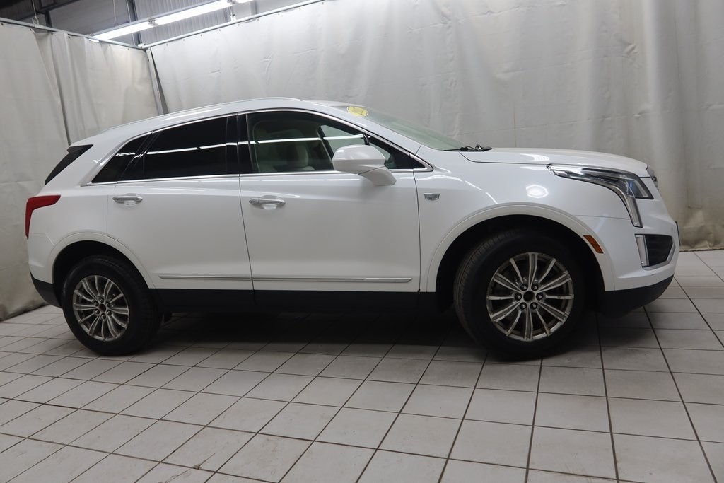 Used 2017 CADILLAC XT5 Luxury SUV