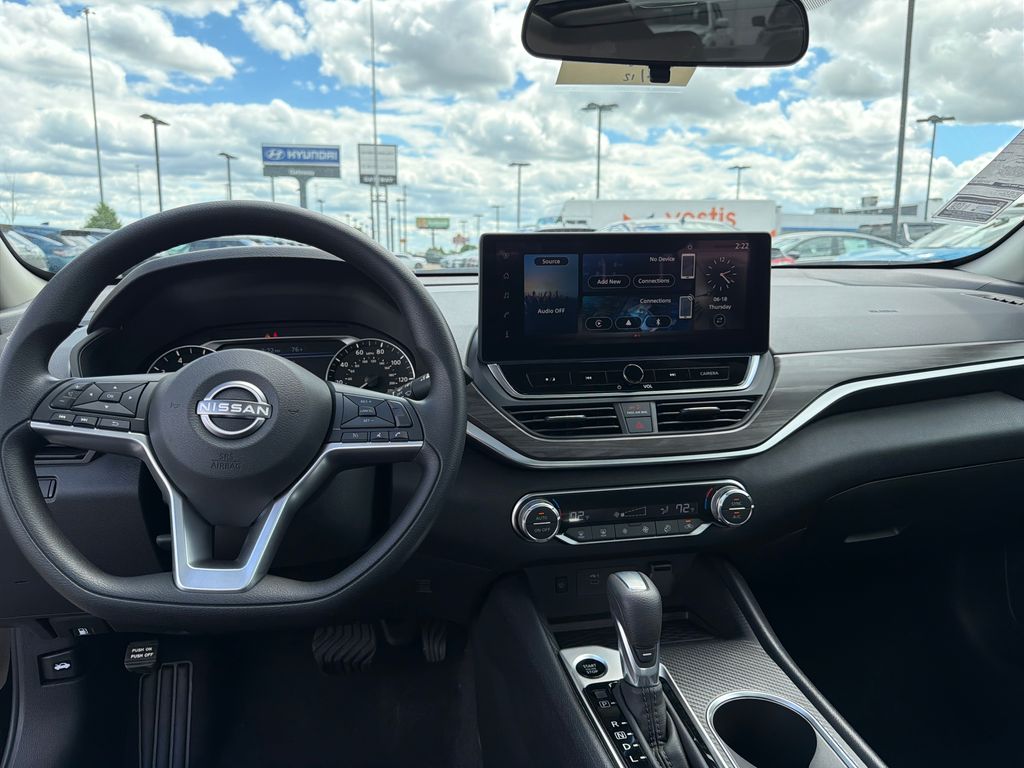 2026 Nissan Altima SV - Photo 10